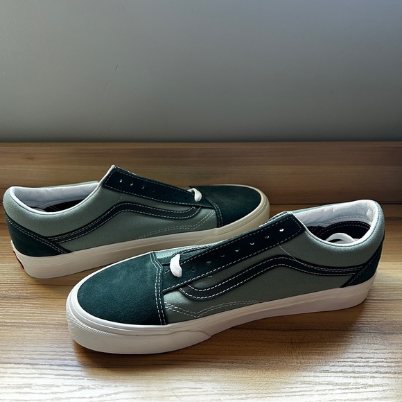 NIB Limited Edition Color Vans Old Skool - Picture 8 of 11